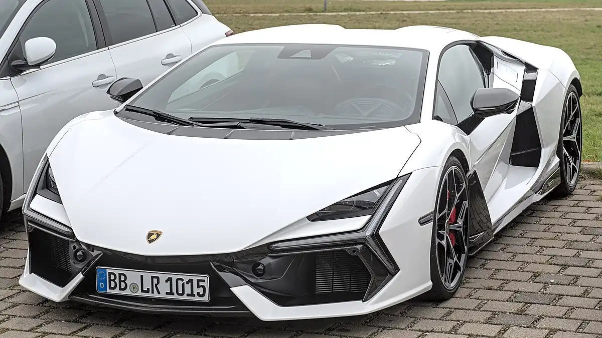 Lamborghini Revuelto DSC 6985